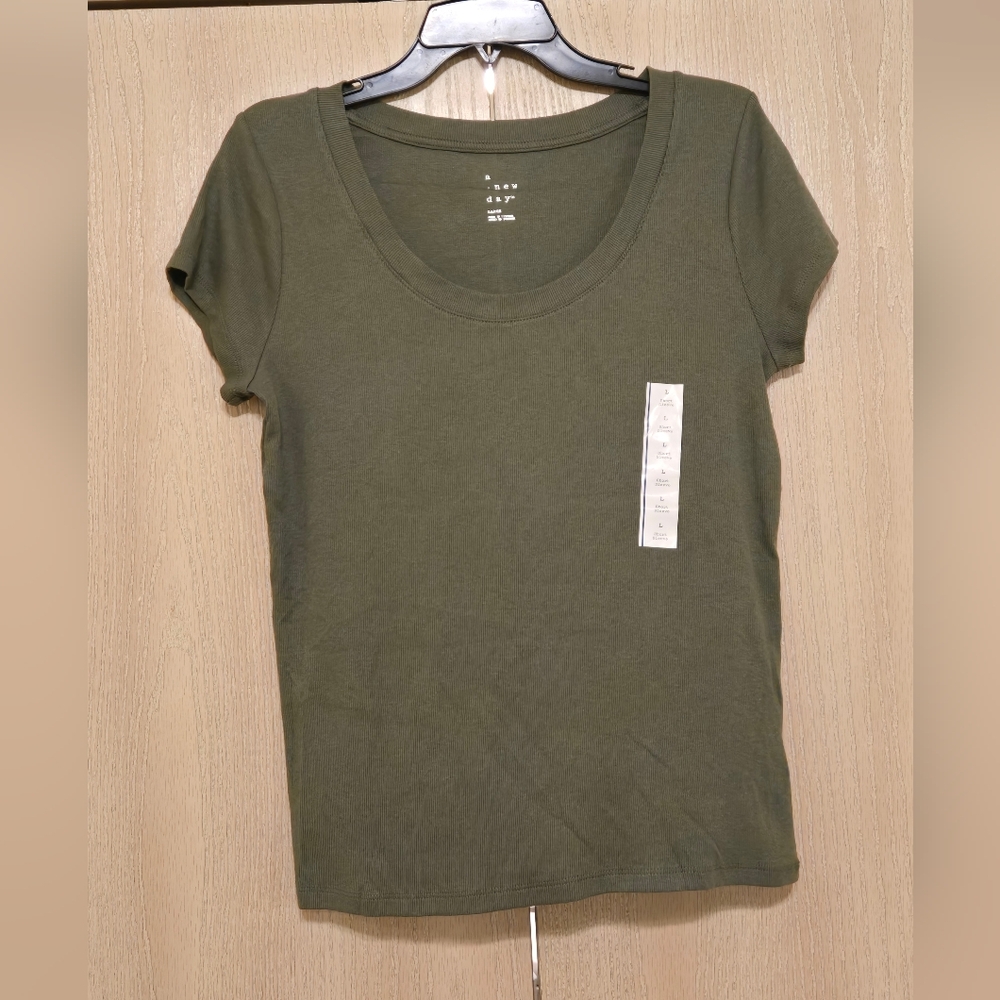 A New Day Short Sleeve Scoop Neck Fitted Shirt Olive Green